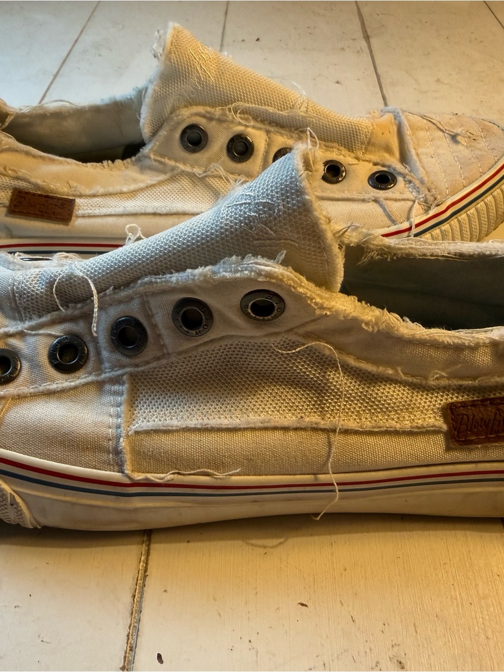 Blowfish Casual White Canvas Slip-On Sneakers with Red & Blue Stripe